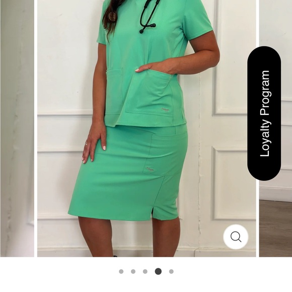 C. Saucy, 2XL long, Surgical Green, Scrub skirt - Picture 4 of 6